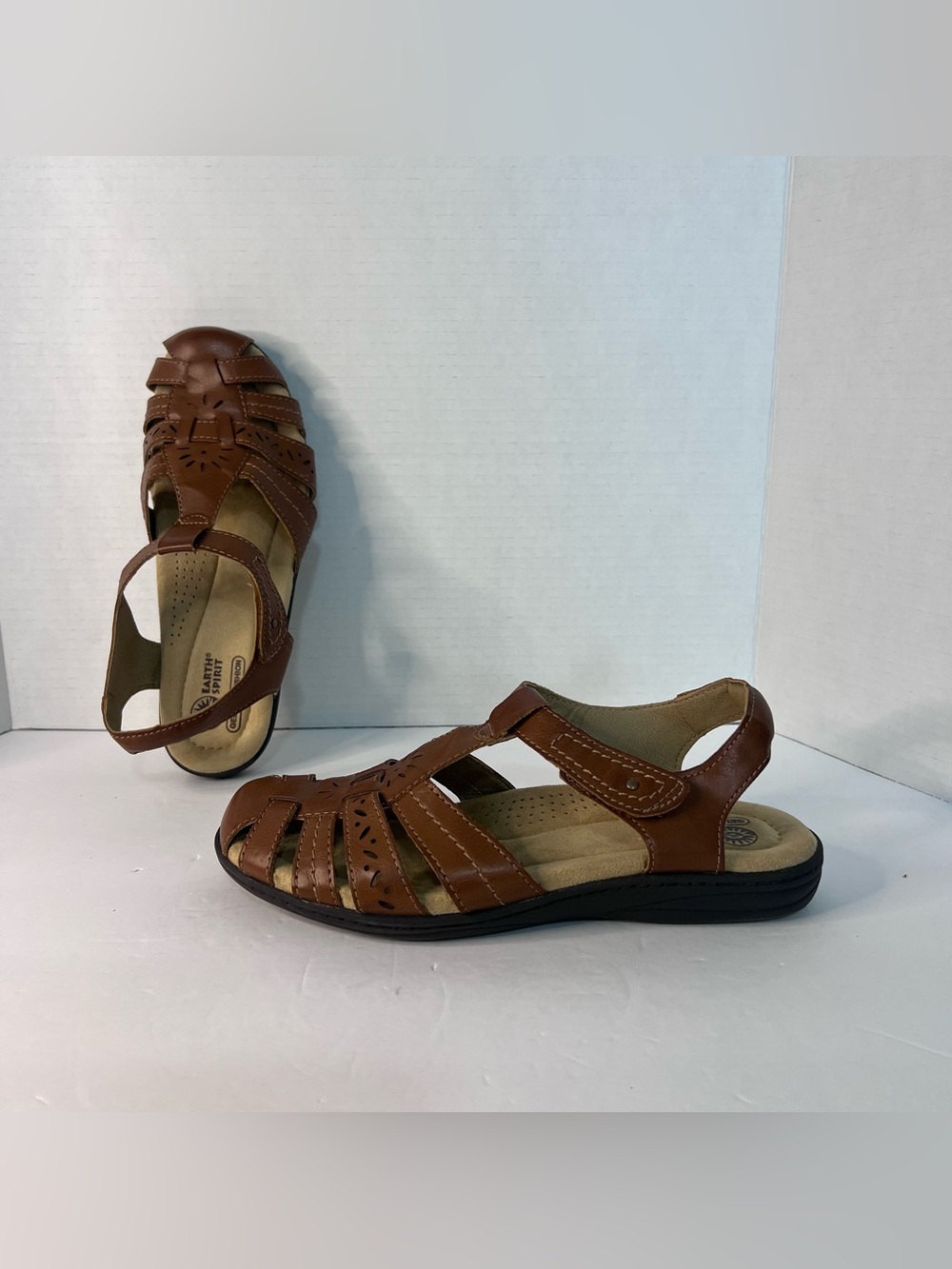 Earth Spirit Sandals Womens 8 Fisherman Brown Faux Leather Casual Comfort Flats